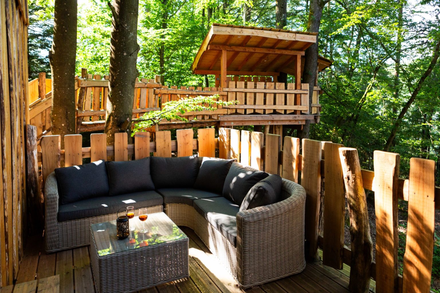 gites-insolites-hd-cabane-arbres-17-photo-carine-domaine-de-la-forestiere-gite-alsace